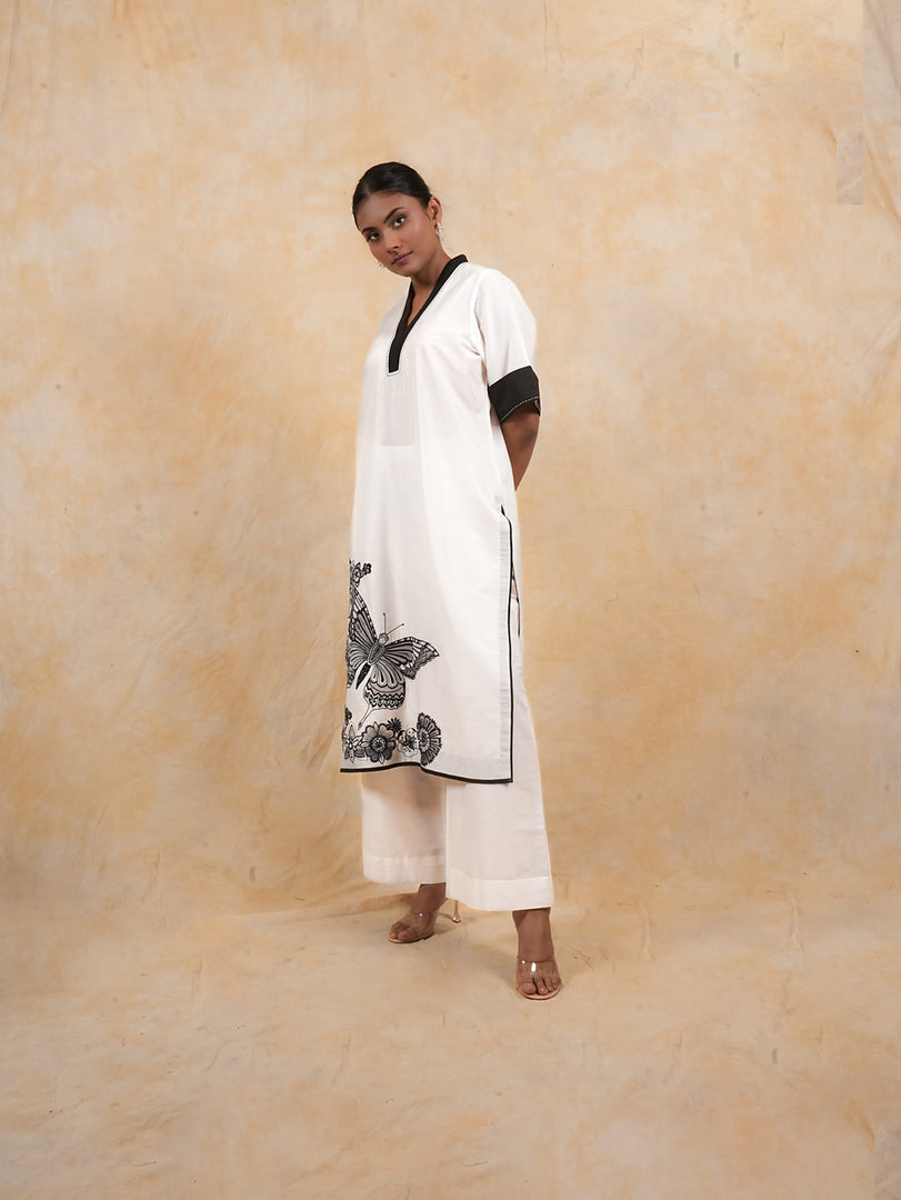 White Cotton Silk Embroidered Kurta with Pants