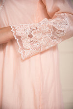 Load image into Gallery viewer, Peach Swan Embroidery Suit
